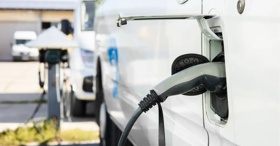 E-Transporter im Leasing was beachten. Ladestecker angeschlossen.