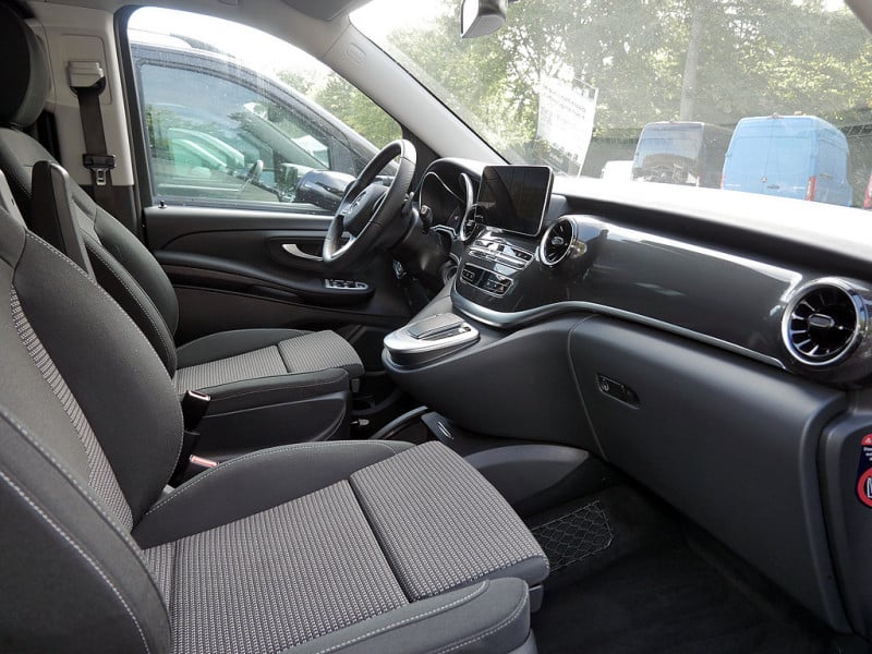 Mercedes-Benz V 250 EXTRALANG NAVI KAMERA LED PDC 8SITZER SHZ