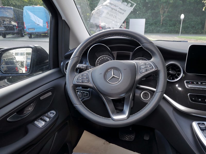 Mercedes-Benz V 250 EXTRALANG NAVI KAMERA LED PDC 8SITZER SHZ