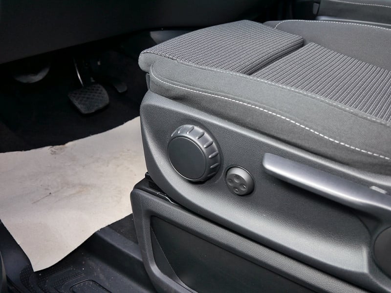 Mercedes-Benz V 250 EXTRALANG NAVI KAMERA LED PDC 8SITZER SHZ