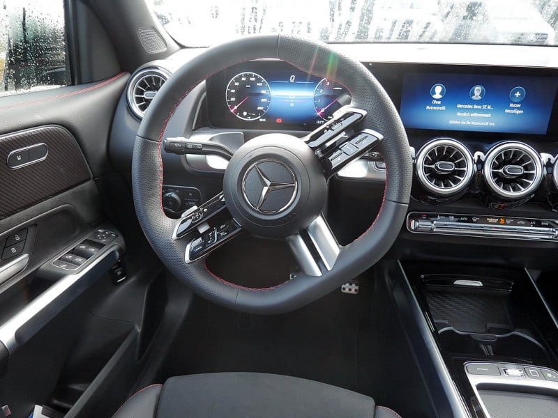 Mercedes-Benz GLB 200