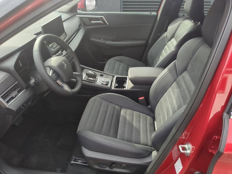 Mitsubishi Plug-in Hybrid Outlander 2.4 Plus 360° Kamera+SHZ+LED
