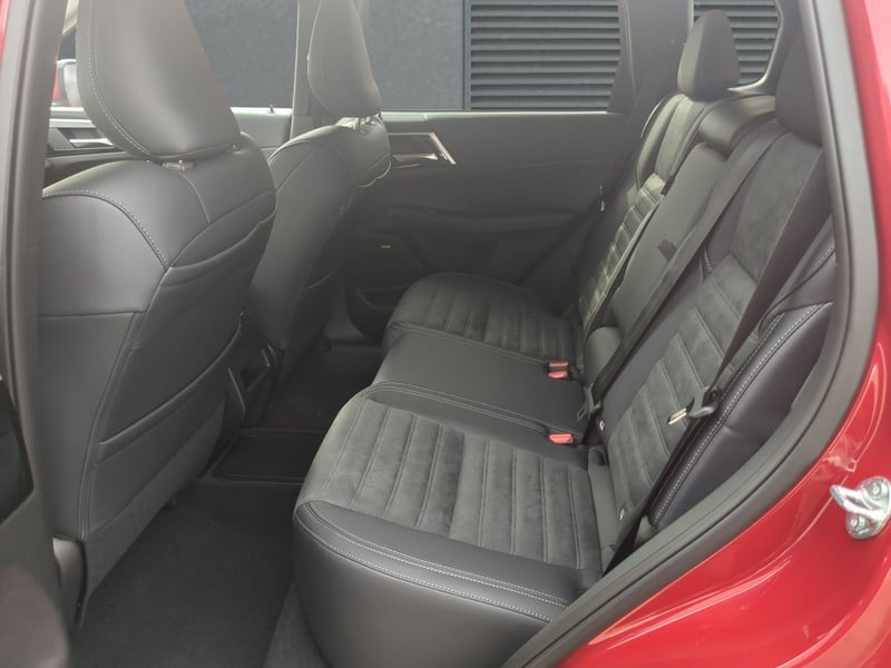 Mitsubishi Plug-in Hybrid Outlander 2.4 Plus 360° Kamera+SHZ+LED