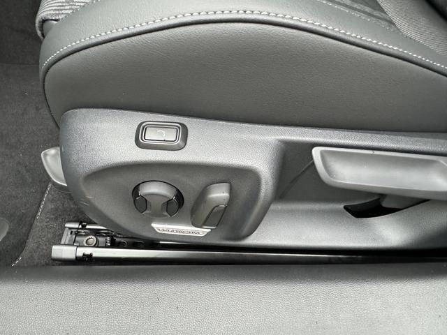 Volkswagen Passat Variant AHK+PANO+NAVI+Head-UP