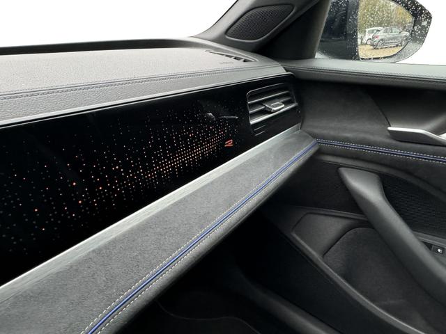 Volkswagen Passat Variant AHK+PANO+NAVI+Head-UP