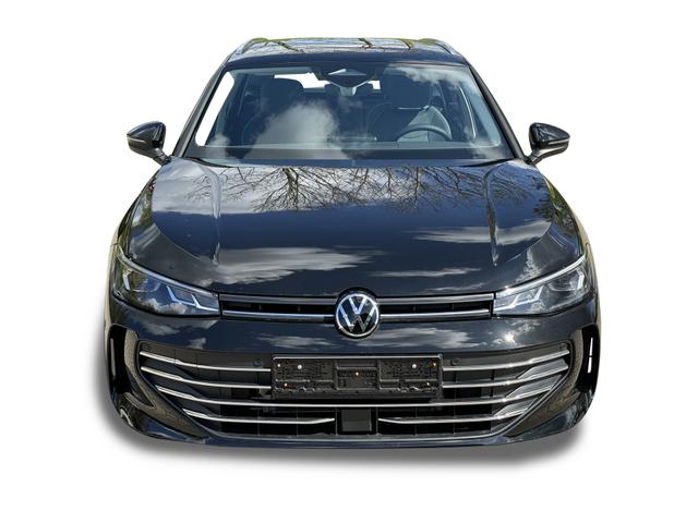 Volkswagen Passat Variant DSG+AHK+PANO+NAVI+ACC