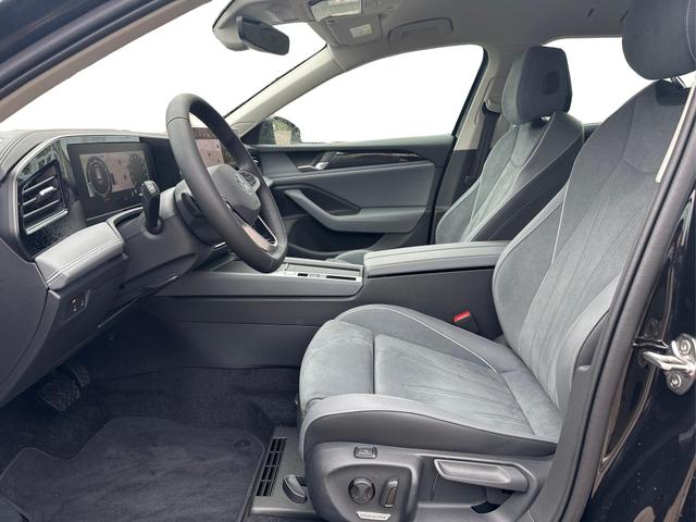 Volkswagen Passat Variant DSG+AHK+PANO+NAVI+ACC