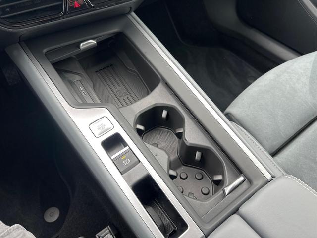 Volkswagen Passat Variant DSG+AHK+PANO+NAVI+ACC