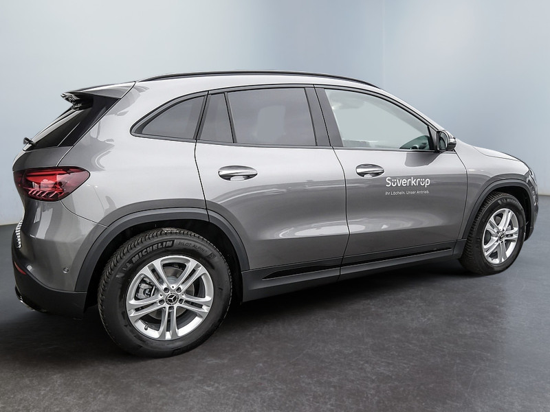 Mercedes-Benz GLA GLA 200