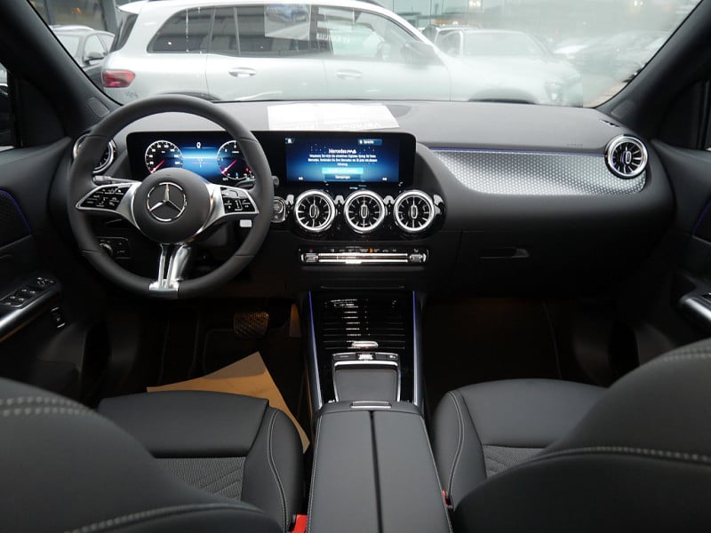 Mercedes-Benz GLA GLA 200
