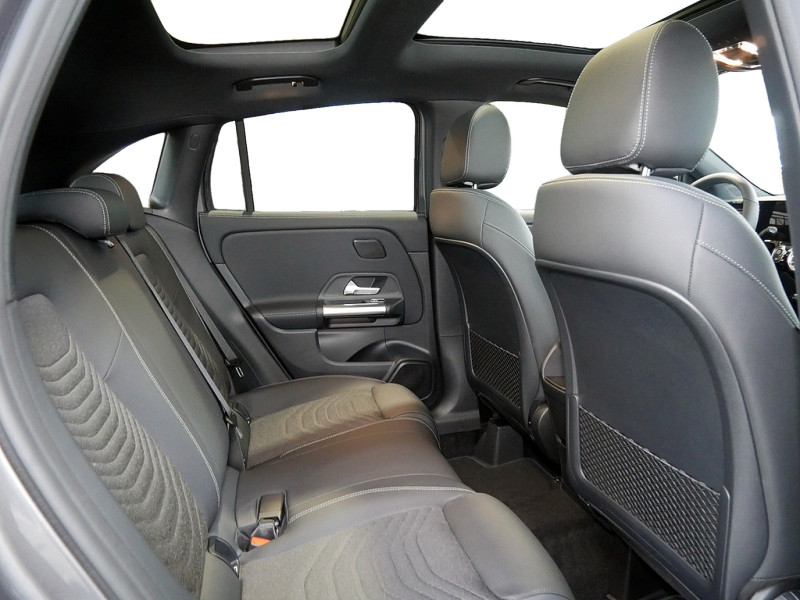 Mercedes-Benz GLA GLA 200