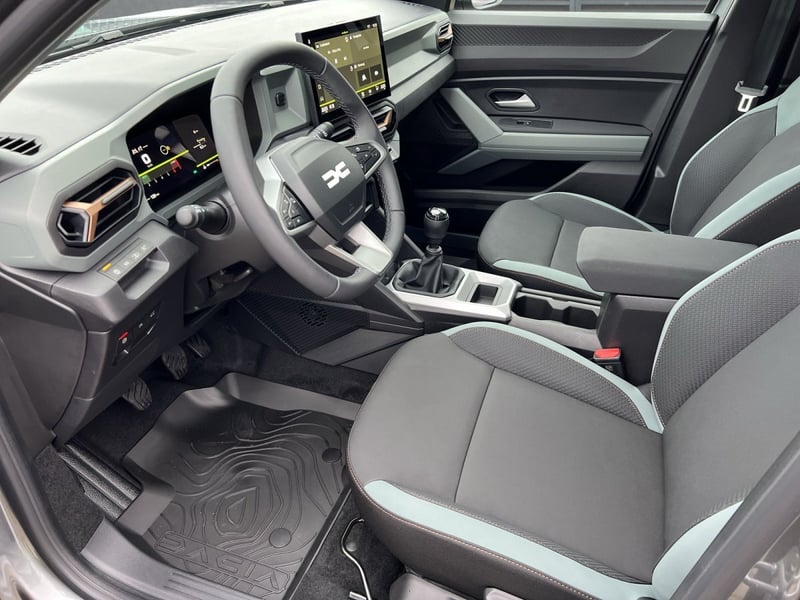 Dacia Bigster TCe mild hybrid-G 140 Extreme Winter-Paket+City-Paket+Panodach