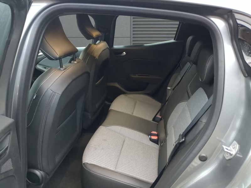 Renault Clio TCe 90 Techno SHZ LKHZ