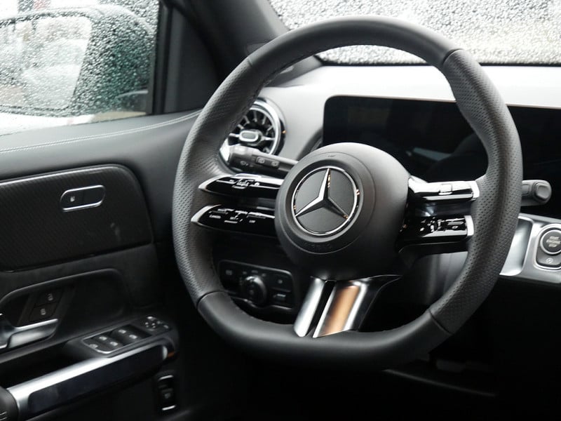 Mercedes-Benz GLB GLB 200