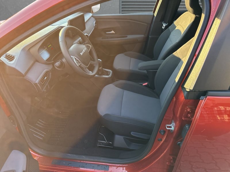 Dacia Jogger Hybrid 140 Extreme+ 5-S SHZ