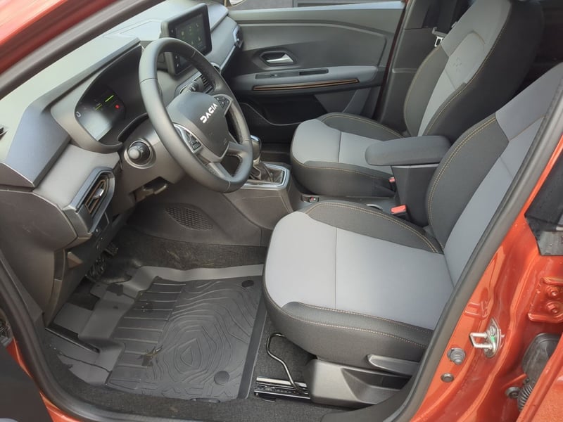 Dacia Jogger Hybrid 140 Extreme+ 5-S SHZ