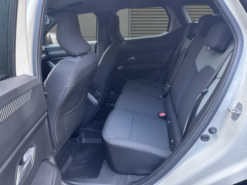 Dacia Duster Hybrid 140 Extreme SHZ