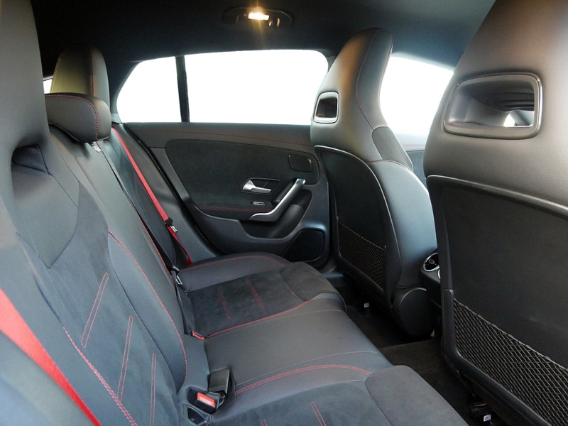 Mercedes-Benz CLA 35 AMG Shooting Brake AMG 4M SB AMG Night Navi LED 360° Distr