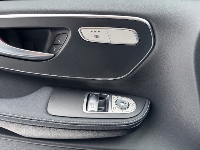 Mercedes-Benz V 300 WINTER AIRMATIC DISTRO AMG NIGHT 7SITZER