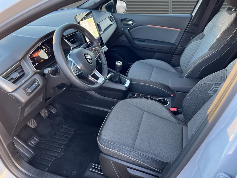 Renault Captur TCe 90 Techno SHZ Navi LKHZ