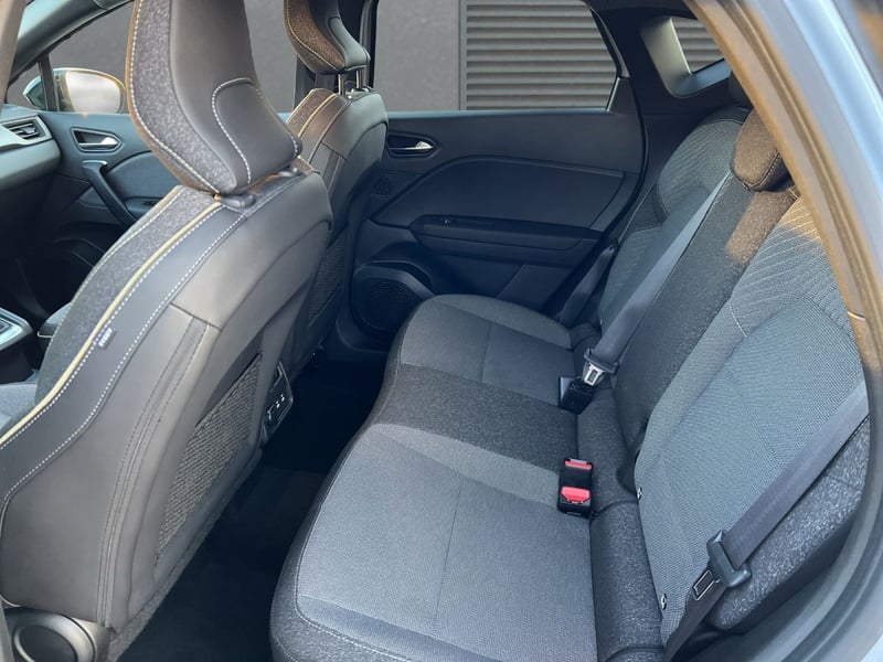 Renault Captur TCe 90 Techno SHZ Navi LKHZ