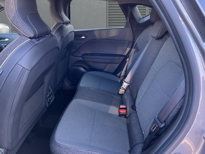 Renault Captur TCe 90 Techno SHZ Navi LKHZ