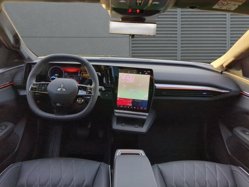 Mitsubishi Eclipse Cross 87 kWh (22kW) Diamant TOP Luxury-Paket