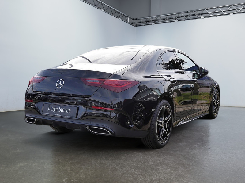 Mercedes-Benz CLA 180