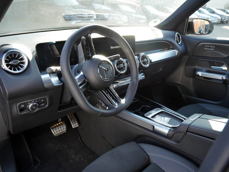 Mercedes-Benz GLB GLB 200