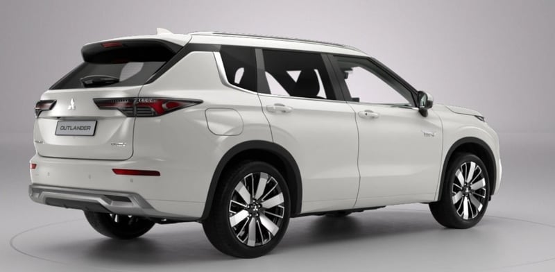 Mitsubishi Plug-in Hybrid Outlander 2.4   Diamant TOP