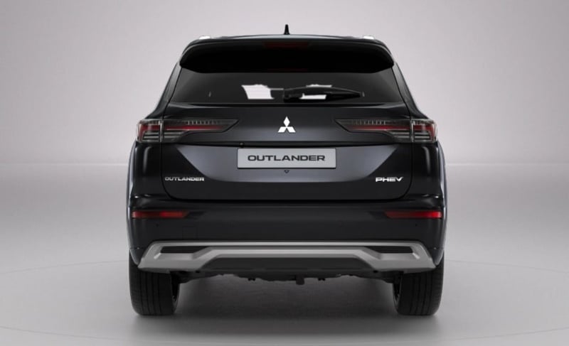 Mitsubishi Plug-in Hybrid Outlander 2.4   Diamant TOP