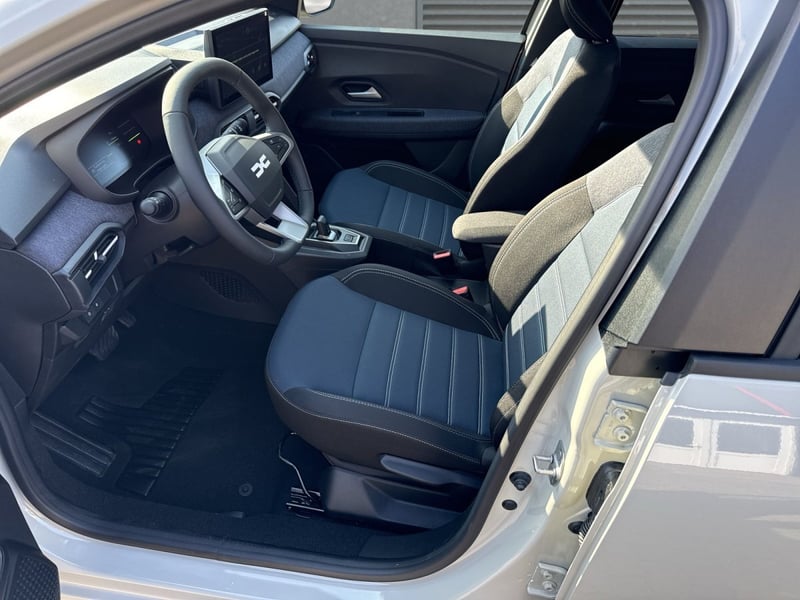 Dacia Jogger Facelift Hybrid 155 Journey SHZ Navi MV-Kamera