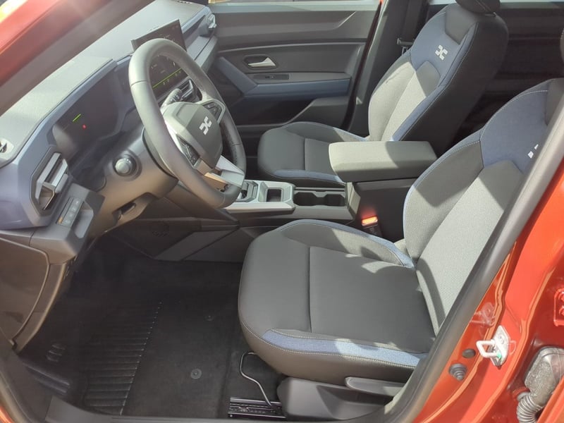 Dacia Bigster Expression Hybrid 155 SHZ LED PDC