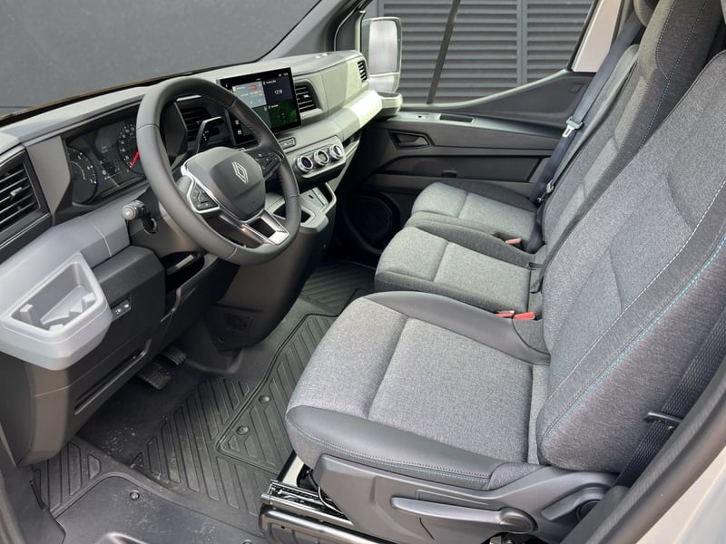 Renault Master Extra dCi 170 3,5t L2H2 AT9 AHK SHZ