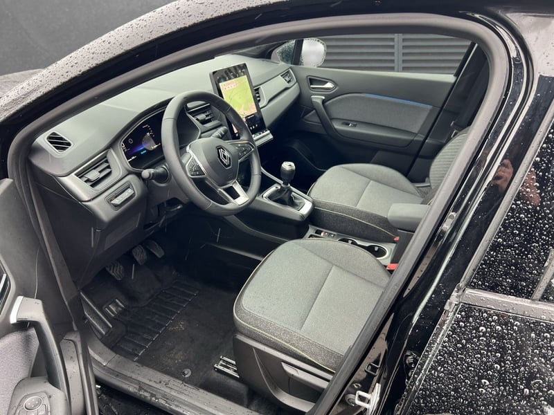 Renault Captur TCe 140 Techno SHZ+NAVI+RFK+LED