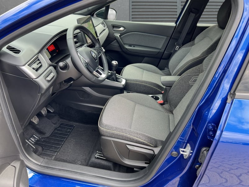 Renault Captur TCe 140 Techno SHZ+NAVI+RFK+LED
