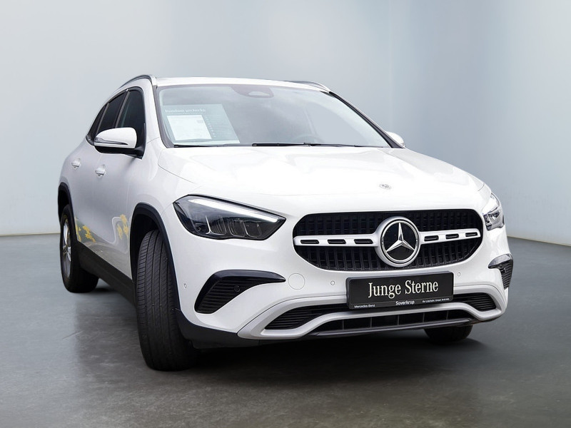 Mercedes-Benz GLA 220