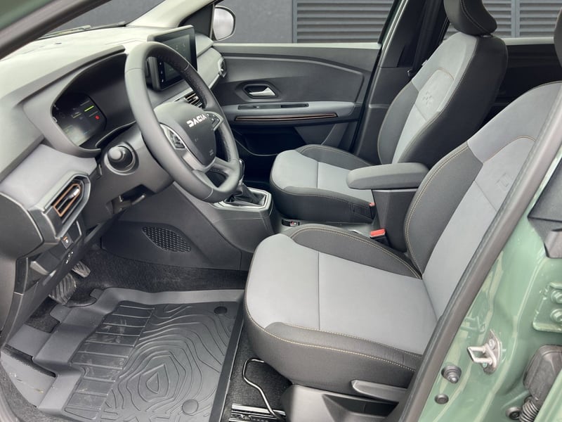 Dacia Jogger Hybrid 140 Extreme+ 5-S SHZ RFK