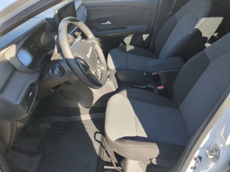 Dacia Jogger Hybrid 140 Extreme SHZ+PDC+RFK+Navi
