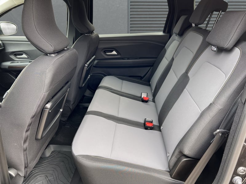 Dacia Jogger Hybrid 140 Extreme SHZ+PDC+RFK+Navi