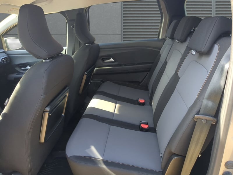 Dacia Jogger Hybrid 140 Extreme SHZ+PDC+RFK+Navi