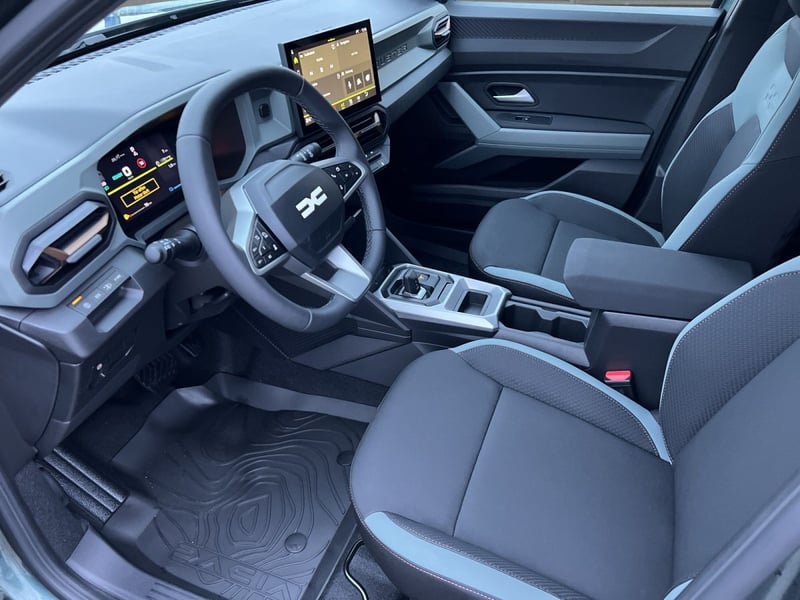 Dacia Duster Hybrid 155 Extreme Technik- & Winterpaket