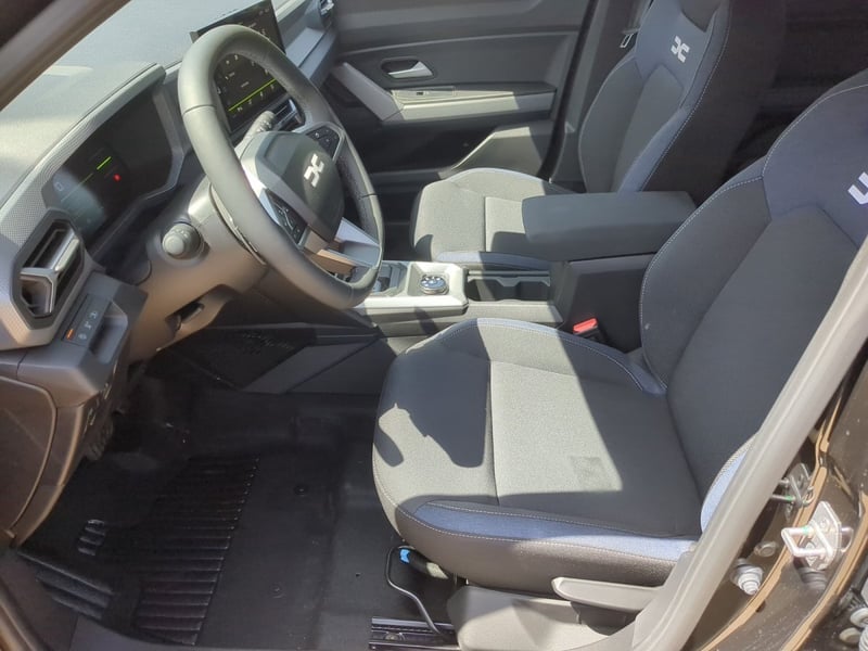 Dacia Duster hybrid-G 150 EDC 4x4 Expression SHZ LKHZ