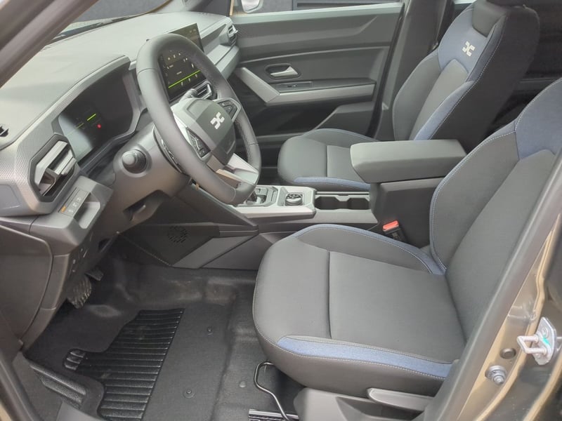 Dacia Duster hybrid-G 150 EDC 4x4 Expression SHZ LKHZ