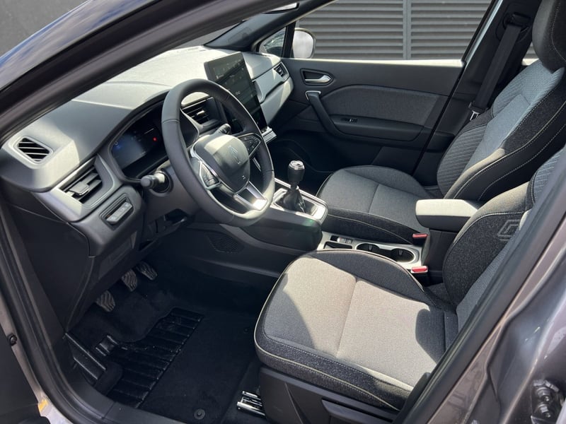 Renault Captur TCe 140 Techno SHZ LKHZ