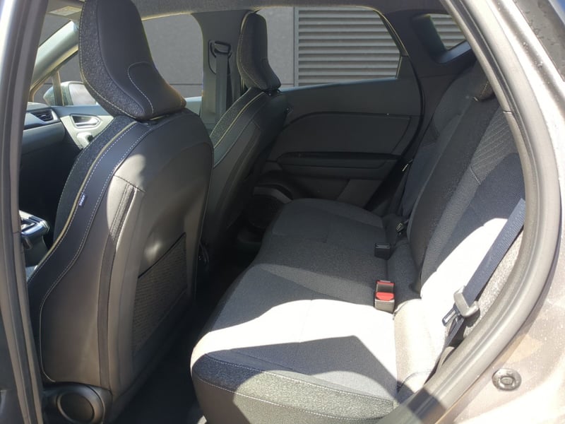 Renault Captur TCe 140 Techno SHZ LKHZ