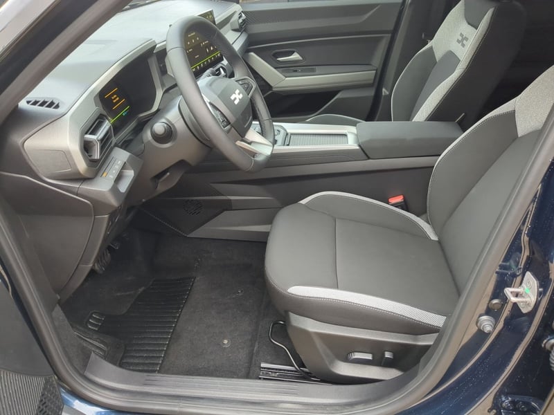 Dacia Bigster Hybrid 155 Journey SHZ LKHZ MV-Kamera