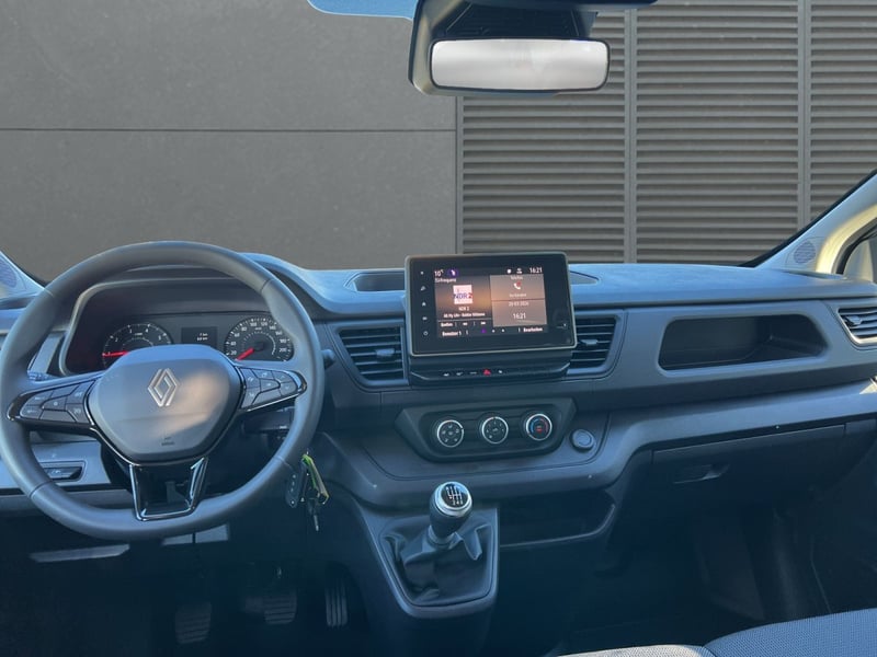 Renault Trafic dCi 150 L2H1 3,0t Grand Equilibre+Rollstuhlbefestigung