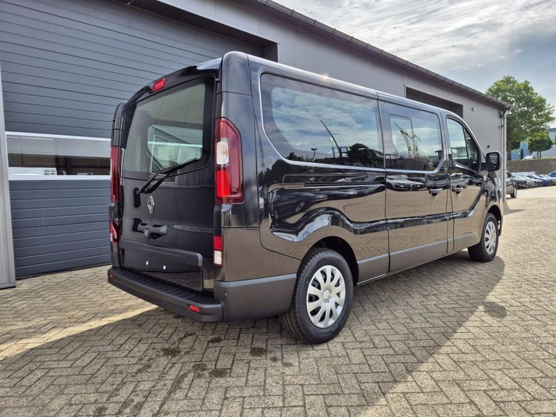 Renault Trafic dCi 150 L2H1 3,0t Grand Equilibre+Rollstuhlbefestigung