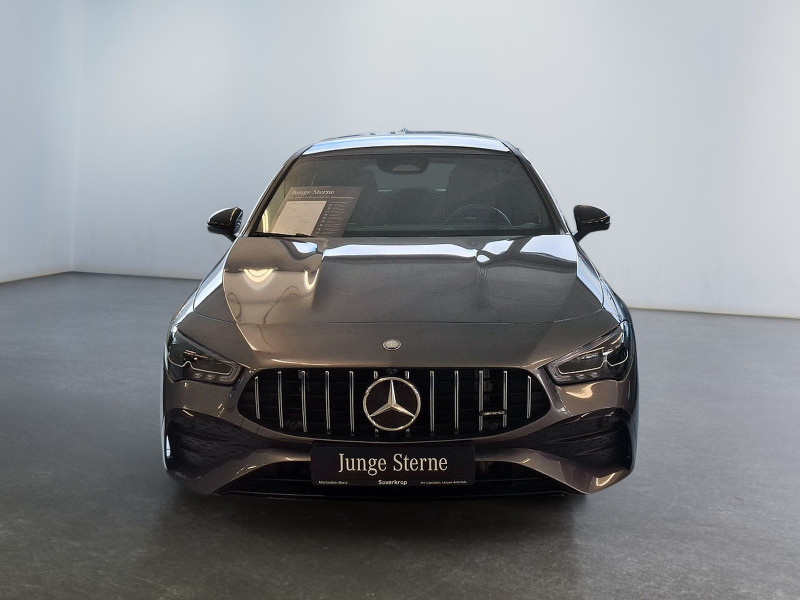 Mercedes-Benz CLA 35 AMG Shooting Brake